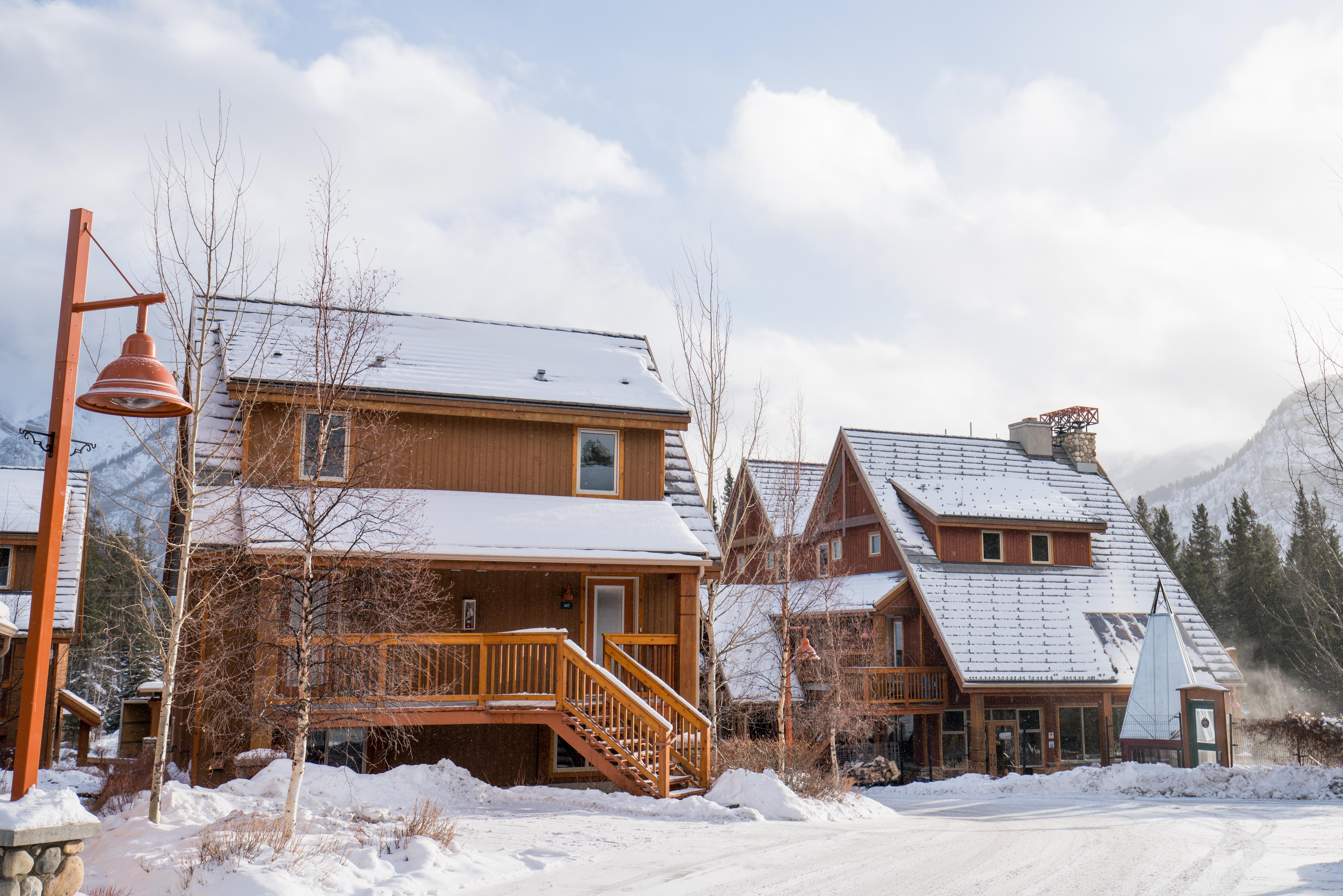The Hidden Ridge Resort Banff Exterior photo